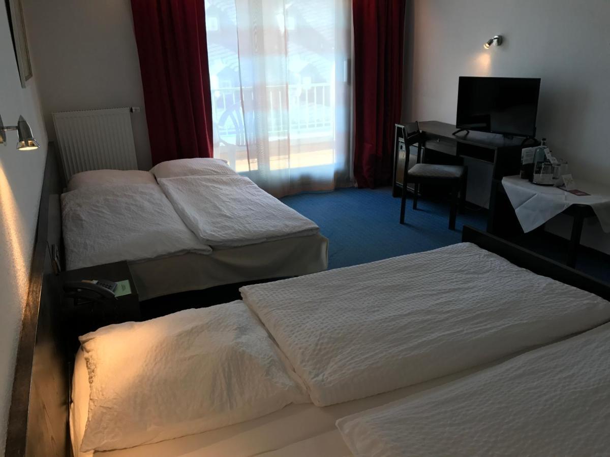 Hotel Rheinlust Бопард Екстериор снимка